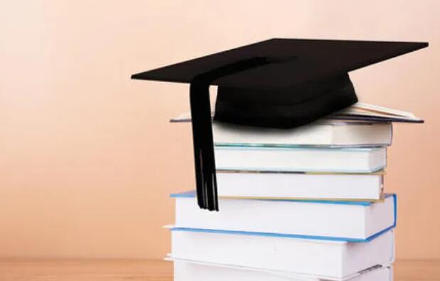 自考?？坪捅究瓶梢酝瑫r考嗎